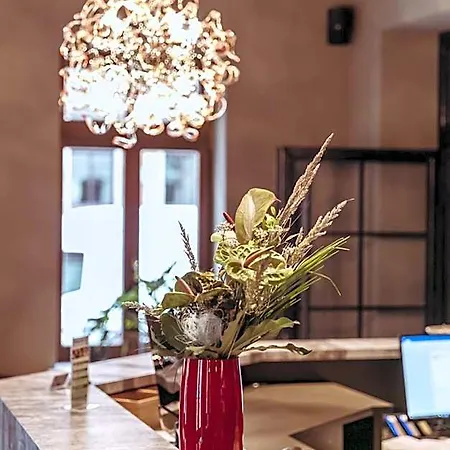 Alexxanders & Boardinghouse, Restaurant Отель 3*