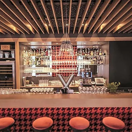 Alexxanders & Boardinghouse, Restaurant 3*
