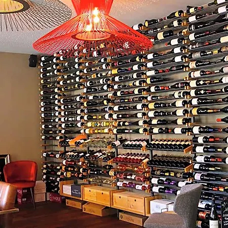 Alexxanders & Boardinghouse, Restaurant 3* קמניץ