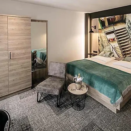 מלון Alexxanders & Boardinghouse, Restaurant 3*