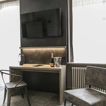 מלון Alexxanders & Boardinghouse, Restaurant קמניץ