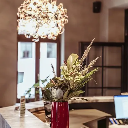 Alexxanders & Boardinghouse, Restaurant מלון