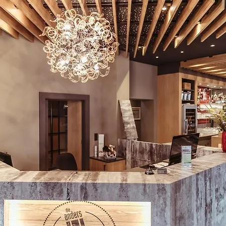 Alexxanders & Boardinghouse, Restaurant Отель 3*