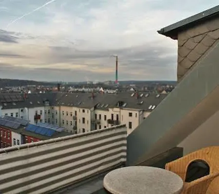 Alexxanders & Boardinghouse, Restaurant