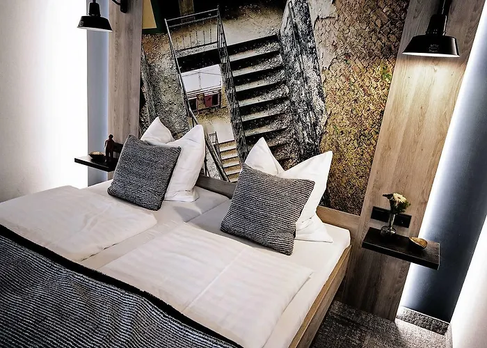 Alexxanders & Boardinghouse, Restaurant 3*