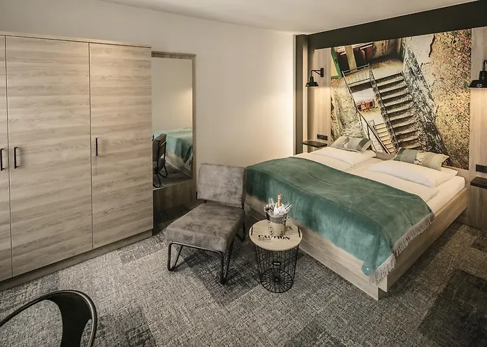 Alexxanders & Boardinghouse, Restaurant