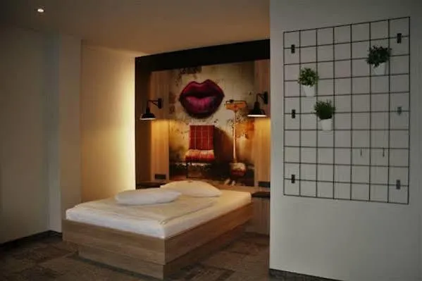 Alexxanders & Boardinghouse, Restaurant Hotel